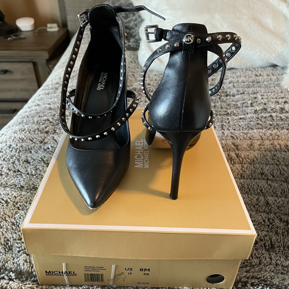 Michael Kors Jeannine Pump Leather Heels